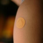 Hartmann Dermaplast Sensitive Spot Αυτοκόλλητα Επιθέματα Μικροτραυμάτων 22mm - 200τμχ